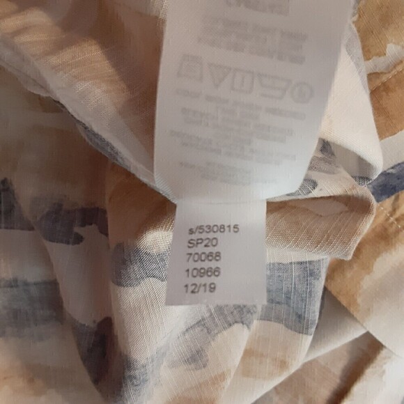 Ann Taylor Factory Cuffed Capped Sleeve Button Up Blouse  Size M - Picture 8 of 8